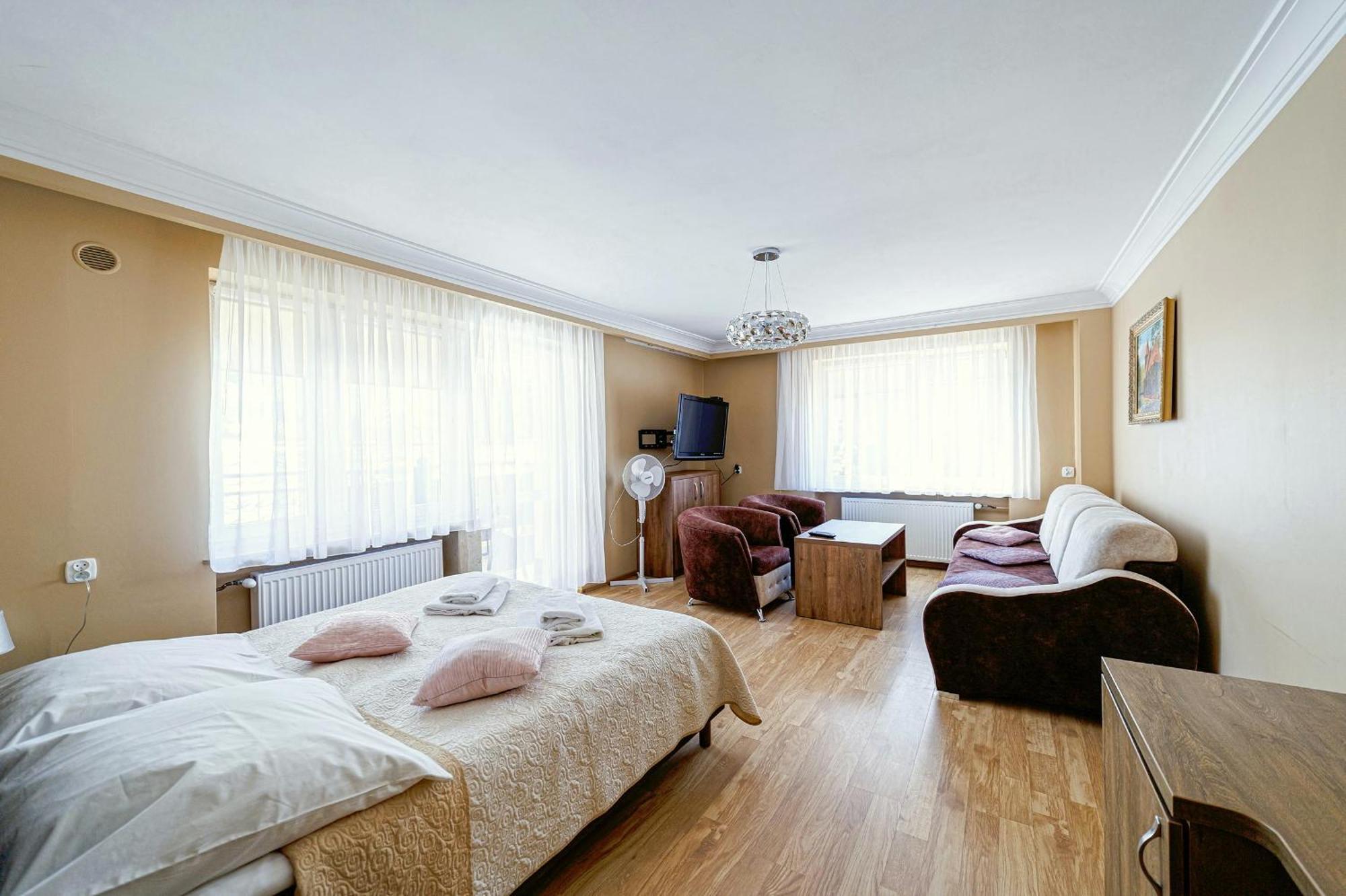 Stratos Bed and Breakfast Łeba Exteriör bild