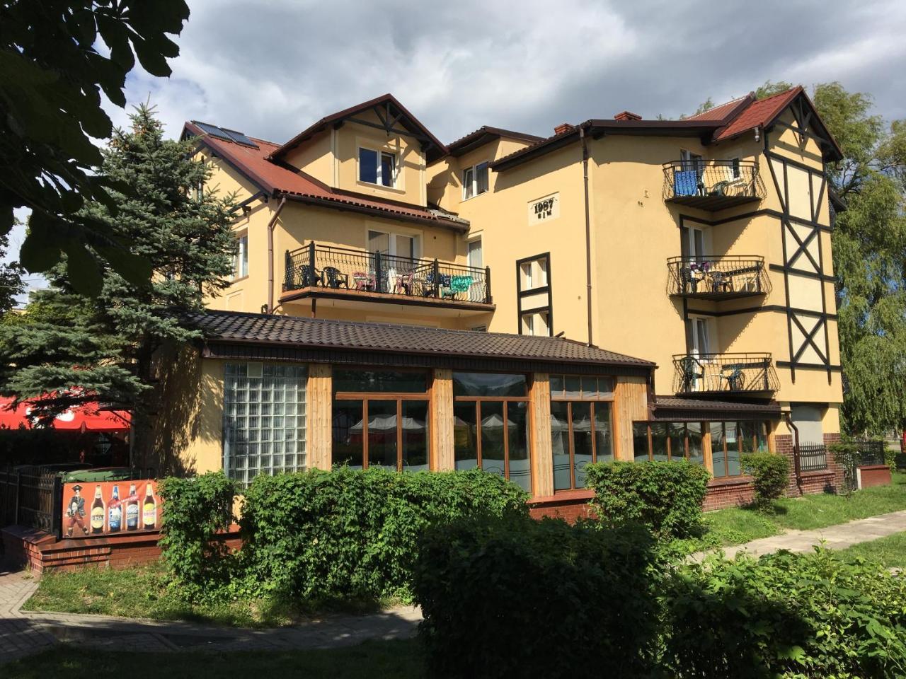 Stratos Bed and Breakfast Łeba Exteriör bild