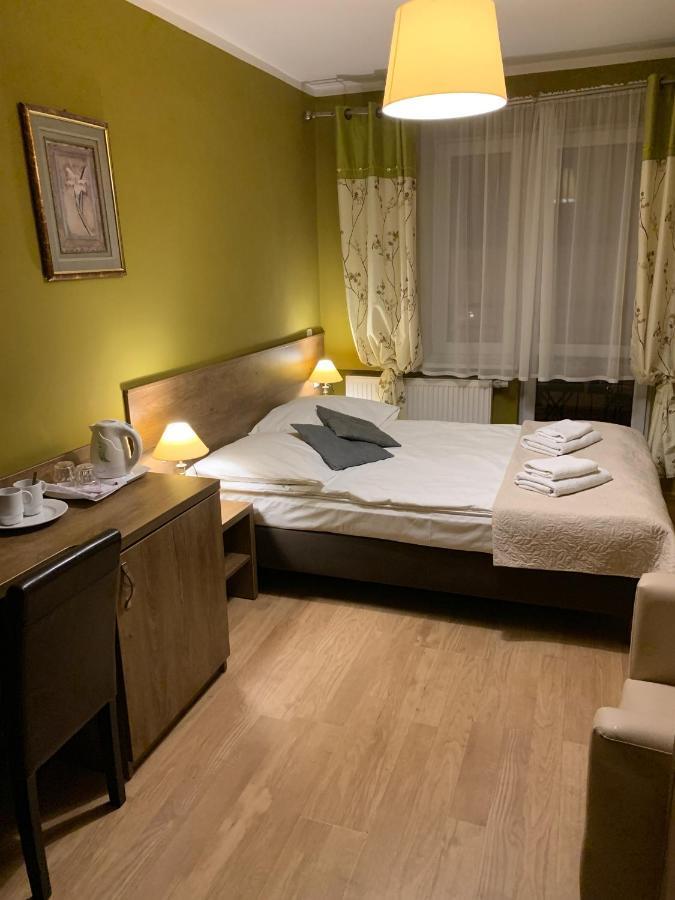Stratos Bed and Breakfast Łeba Exteriör bild